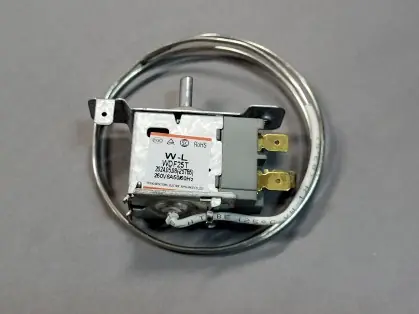 TERMOSTAT WDF25T-100-027 600 mm AMICA - Oferta dnia